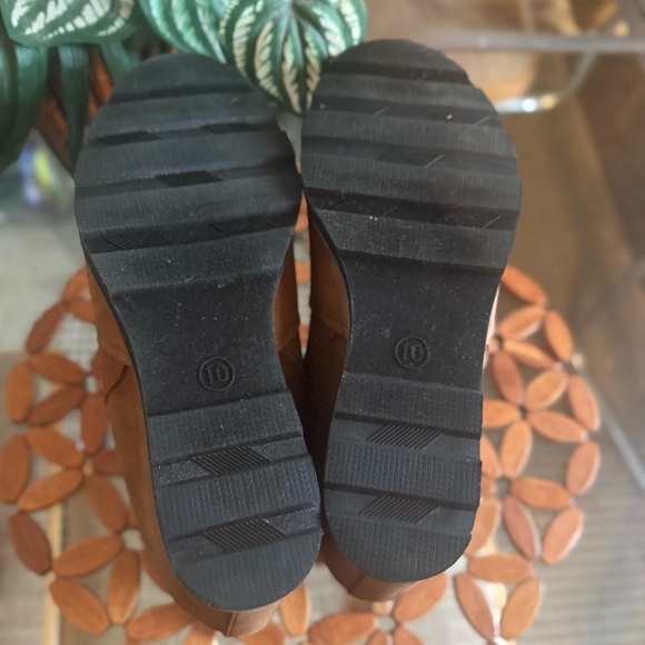 Universal Thread Boots Women's Amalia Hidden Wedge Chelsea Ankle Bootie Brown - Picture 15 of 16